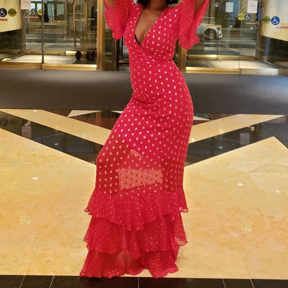 Formal dress - Picture 2 of 4